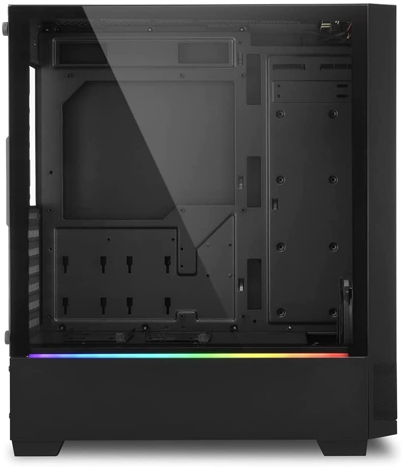 با وجود طراحی جمع و جور، RGB FLOW همچنین دارای فضایی برای رادیاتورها است که 6.4 سانتی‌متر در پشت پنل جلویی و 5.5 سانتی‌متر زیر پانل بالایی را به خود اختصاص می دهد
